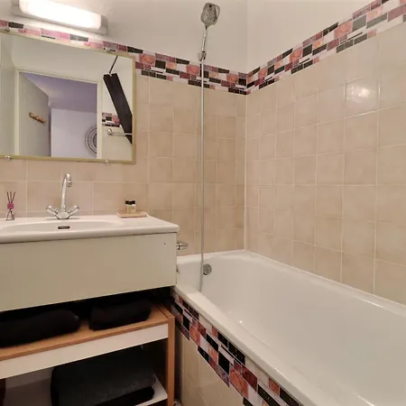 Nuit Romantique Detente Et Toulouse