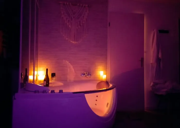 Nuit Romantique Detente Et Toulouse Apartmán *