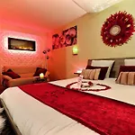 Appartement Nuit Romantique Detente Et Toulouse Blagnac
